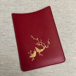 🦋 Beautiful red genuine leather butterfly tablet cover from Spain!